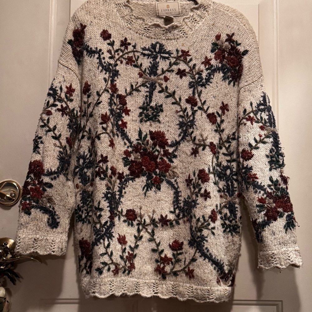 Vintage Express Cream Floral Knit Sweater
